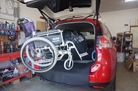 車イス吊り上げクレーン