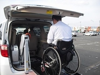 車椅子用リフト2